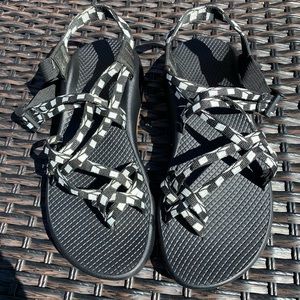 Chaco Women’s Zx2 Classic Sandal size 9